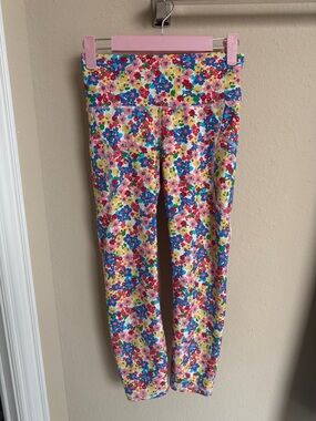Old Navy powersoft active cropped leggings bright floral sz XS excellent cond.
